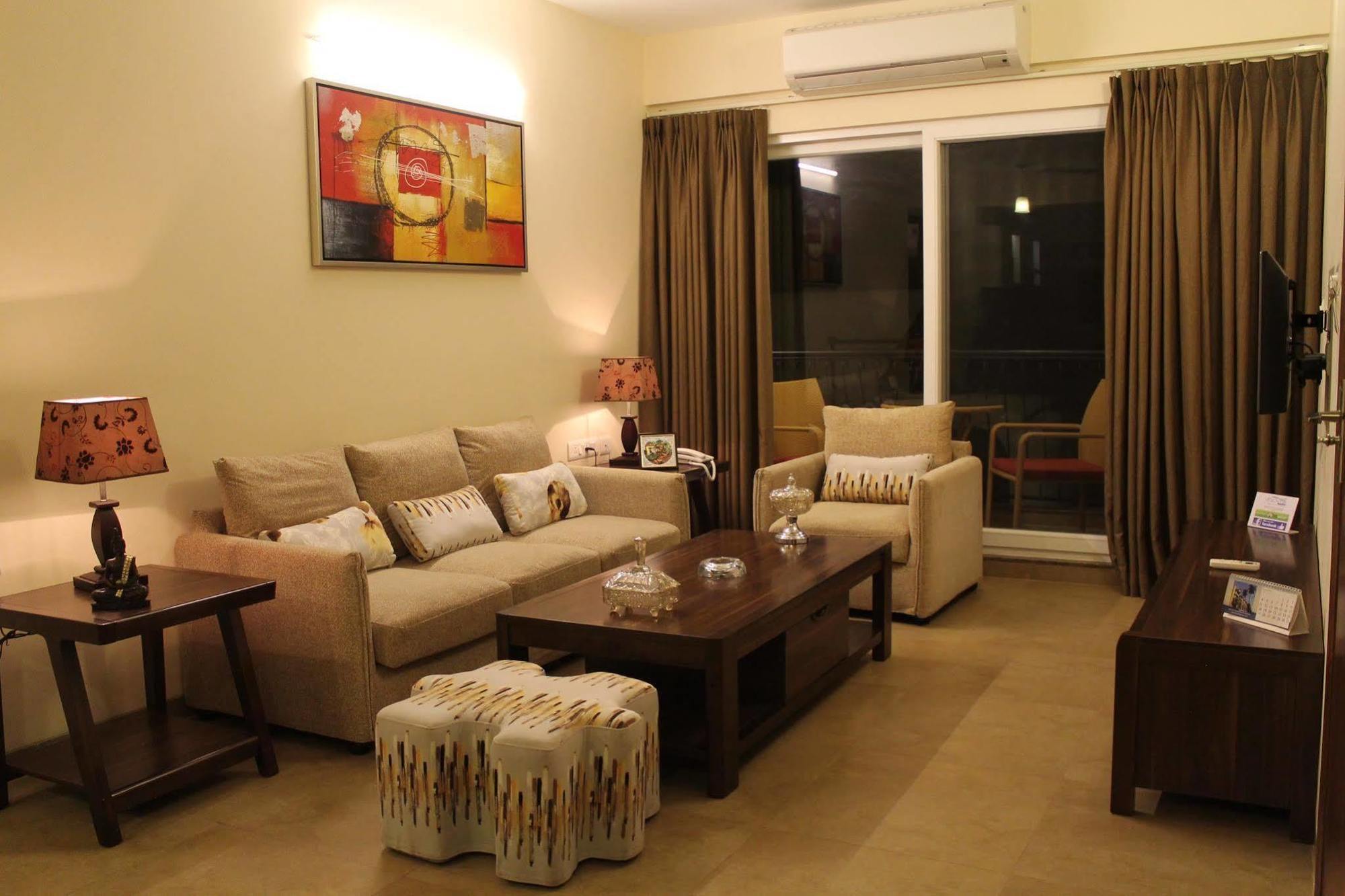 Veera Strand Park Serviced Apartments Калангуте Екстериор снимка