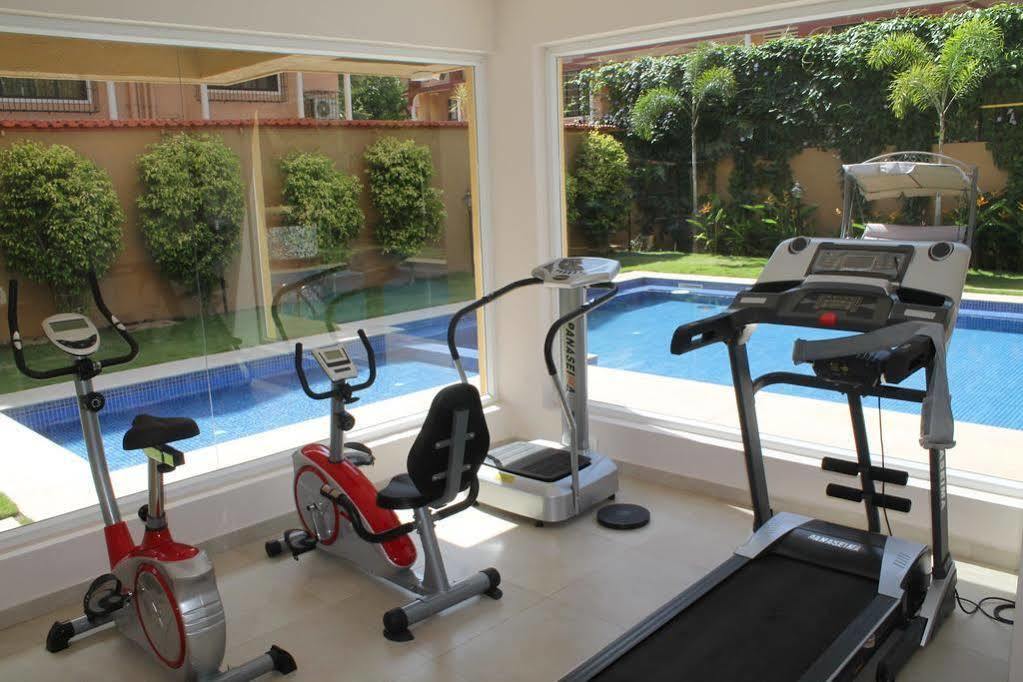 Veera Strand Park Serviced Apartments Калангуте Екстериор снимка