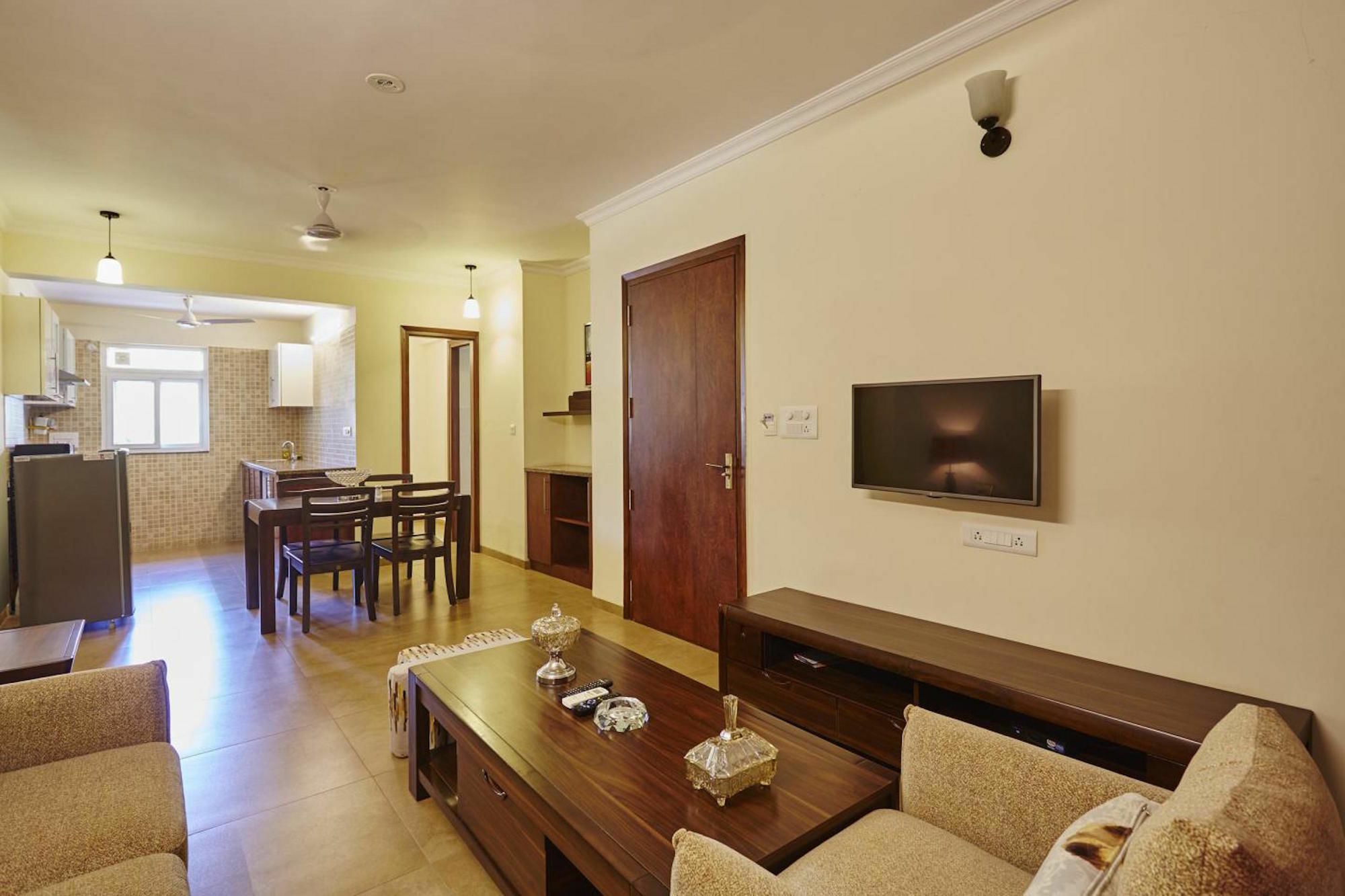 Veera Strand Park Serviced Apartments Калангуте Екстериор снимка