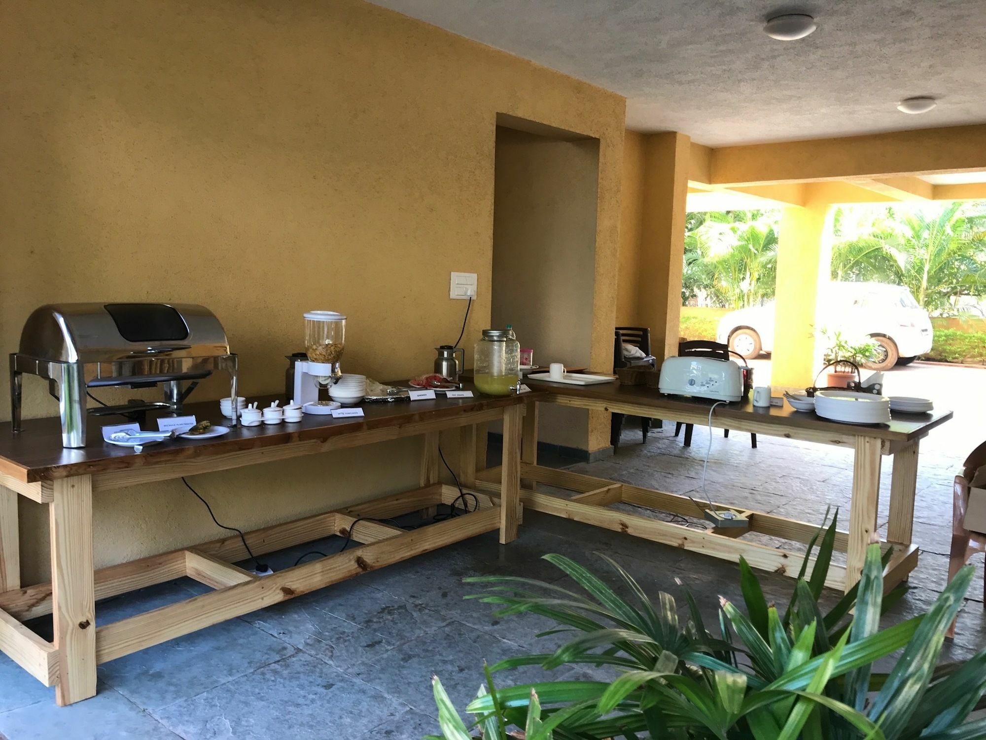 Veera Strand Park Serviced Apartments Калангуте Екстериор снимка