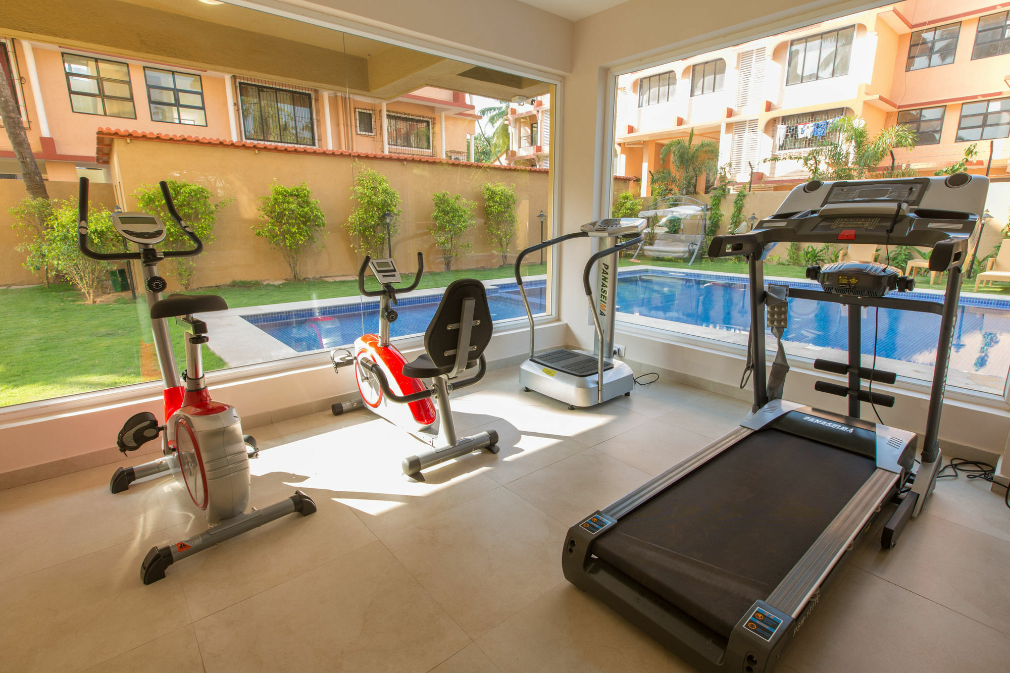 Veera Strand Park Serviced Apartments Калангуте Екстериор снимка